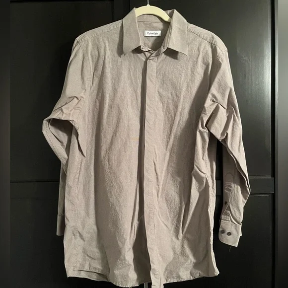 no show button dress shirt White Laydown Collar Non-Pleated Tuxedo Shirt, White / Small (14-14.5 Neck) / 30-31 Sleeve